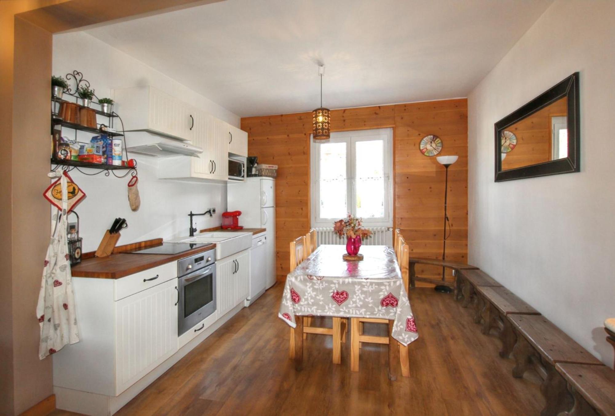 Spacieux A Vue Montagne Et Terrasse 86 M² Apartment